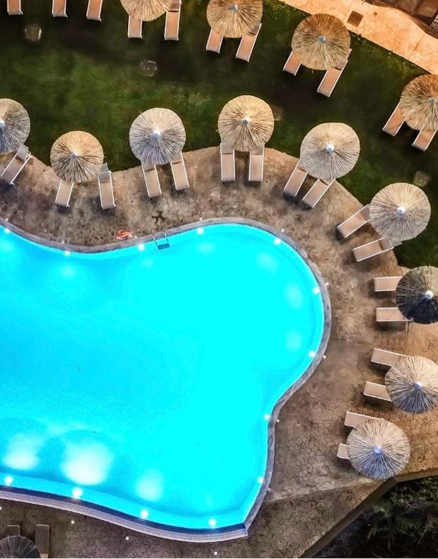 Evia Hotel & Suites Marmari  エクステリア 写真