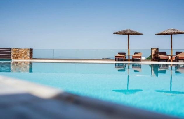 Evia Hotel & Suites Marmari  エクステリア 写真