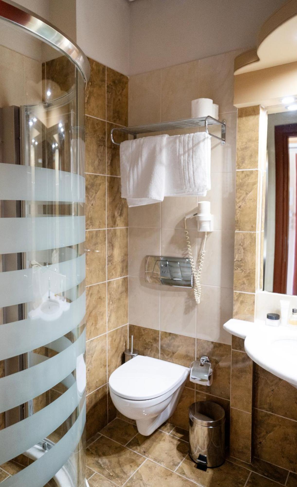 Evia Hotel & Suites Marmari  エクステリア 写真
