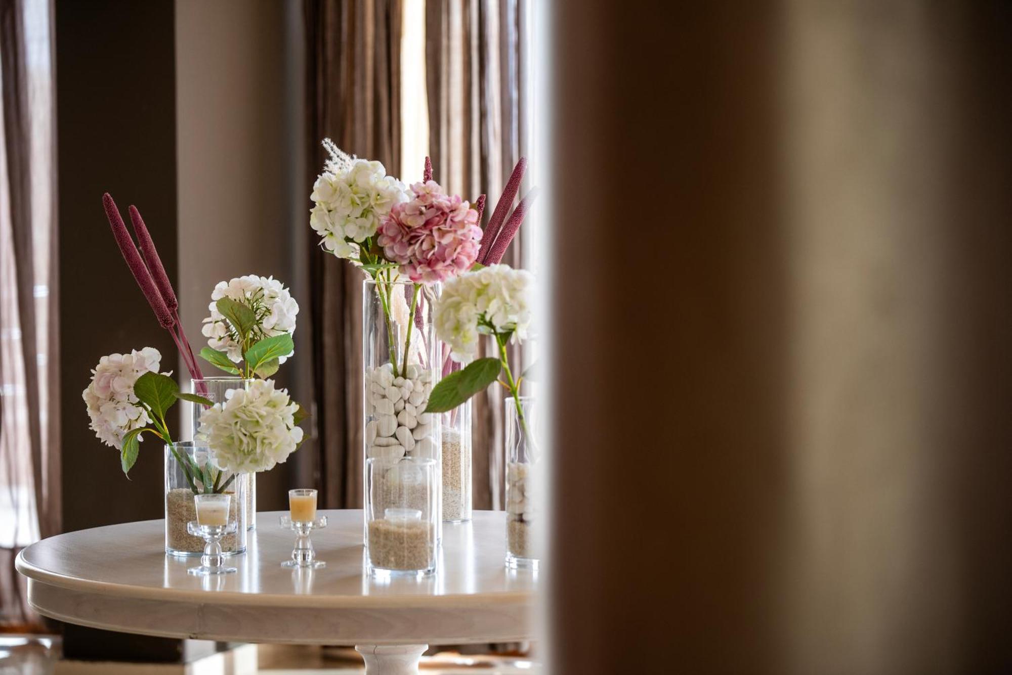 Evia Hotel & Suites Marmari  エクステリア 写真