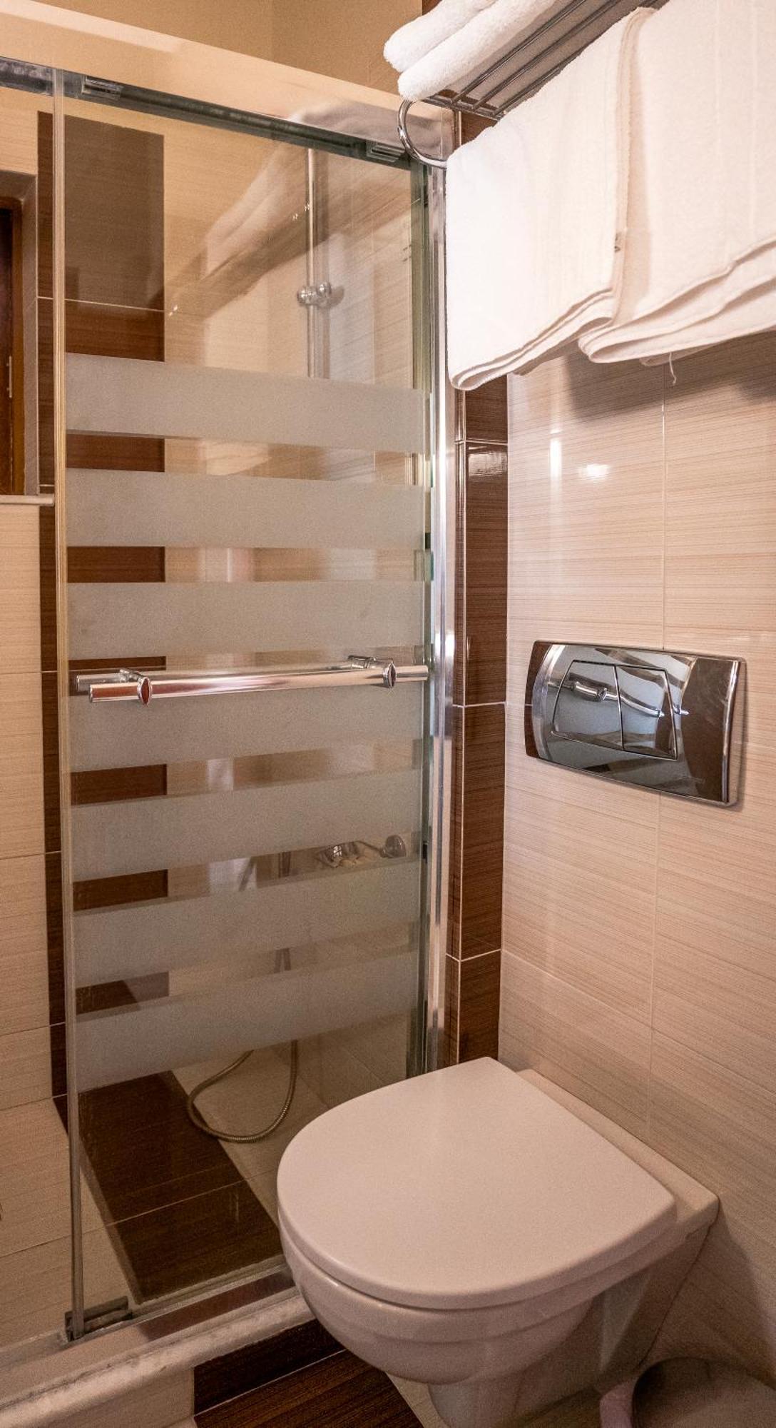 Evia Hotel & Suites Marmari  エクステリア 写真