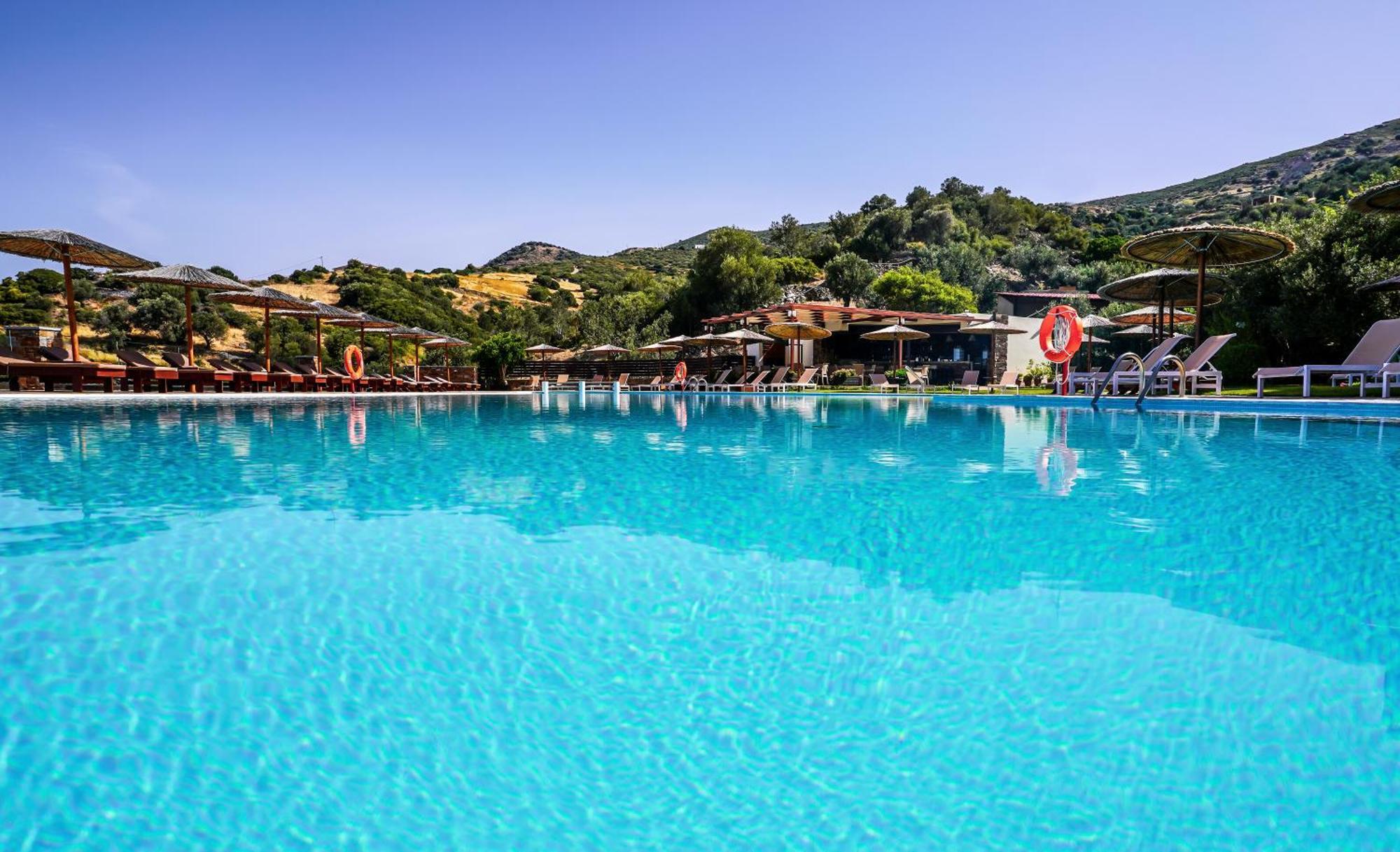 Evia Hotel & Suites Marmari  エクステリア 写真