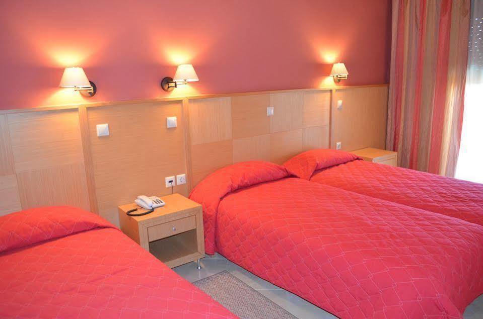 Evia Hotel & Suites Marmari  エクステリア 写真